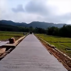 崎嶇！狹窄！坡路！魯樽自上料攪拌車在艱難山區創造無限可能！